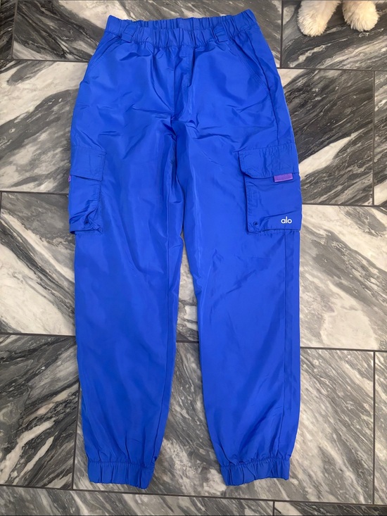 ALO Yoga Pants - ALO Yoga Women's Royal Blue Cargo Jogger Pants